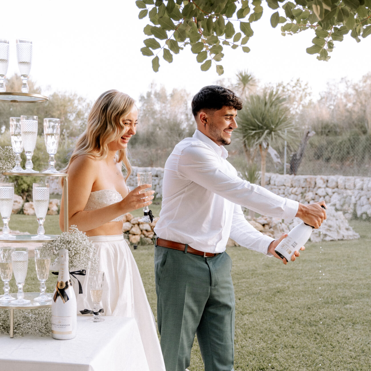 Hochzeitsbraut und Bräutigam